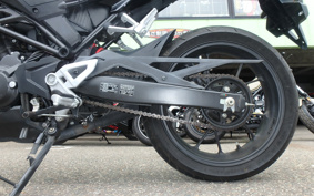 HONDA CB250R MC52