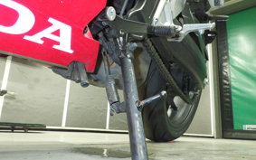 HONDA CBR650R E-Clutch 2025 RH17