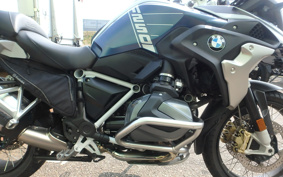 BMW R1250GS 2023 0M01
