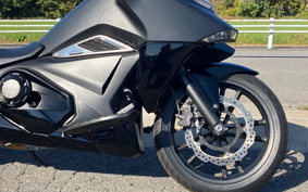 HONDA NM4 VULTUS -01 2016 RC82