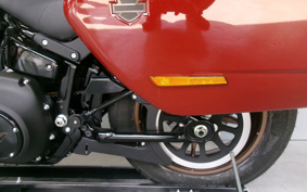 HARLEY FXLRST 2026 YXZ