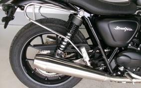 TRIUMPH STREET TWIN 2016 DAD74G