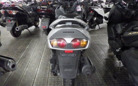 HONDA FORZA 2002 MF06