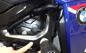 BMW F900R 2024