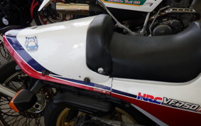 HONDA VF750F 1983 RC15