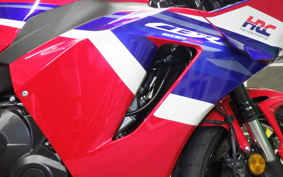 HONDA CBR600RR 2025 PC40