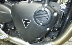 TRIUMPH STREET TWIN 2021