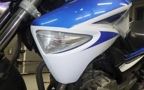 SUZUKI GSR250 2015