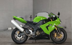 KAWASAKI ZX 10 NINJA R 2004 ZXT00C