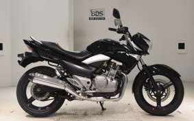 SUZUKI GSR250