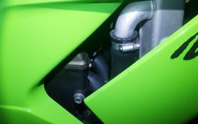 KAWASAKI ZX 10 NINJA R 2005 ZXT00C