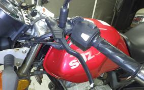 SUZUKI EN125 3F