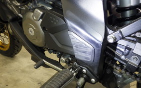 SUZUKI DL650 ( V-Strom 650 ) XTA 2023 C733M
