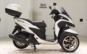 YAMAHA TRICITY 125