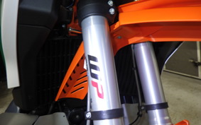 KTM 890 ADVENTURE	 R 2025