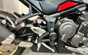 TRIUMPH TRIDENT 800 2026 L24P40
