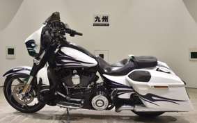 HARLEY FLHXSE 1800CVO 2016