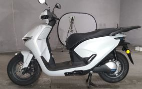 HONDA CUV e EF18