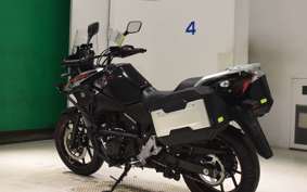 SUZUKI Vｽﾄﾛｰﾑ250A