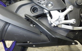 YAMAHA YZF-R25