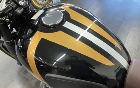 KAWASAKI W800 CAFE 2022