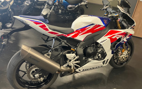HONDA CBR1000RR-R FB SP 2023 SC82