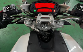 DUCATI  DUCATI  MONSTAR M696 PLUS  2010 ZDMM500AA9B