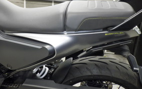 HUSQVARNA SVARTPILEN 401 2021