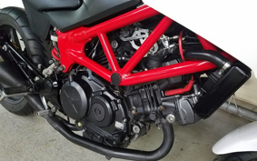 HONDA VTR 250 F MC33