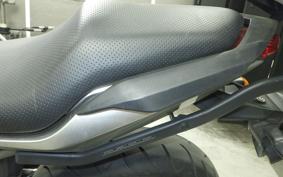 YAMAHA XJ6 N 2012