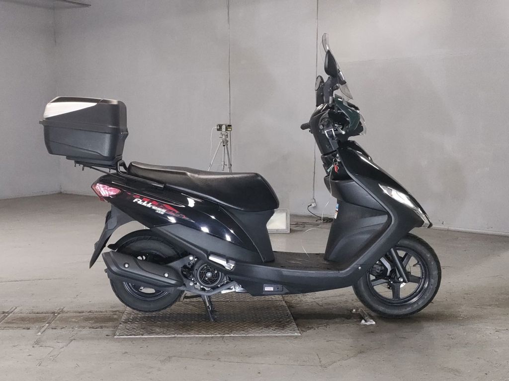 Фото Suzuki ADDRESS V125 с японского аукциона