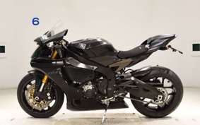YAMAHA YZF-R1 2015