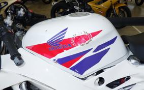 HONDA CBR600F GEN 1 PC25