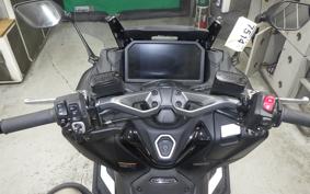 YAMAHA T-MAX 560 T 2025 SJ21J