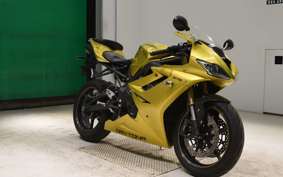 TRIUMPH DAYTONA 675 SE 2013