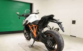 KTM 1290 SUPER DUKE R 2021