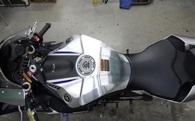 YAMAHA YZF-R1 M 2015