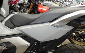 HONDA X-ADV 750 2025 RH21