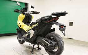 HONDA X-ADV 750 2025 RH21