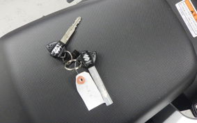 SUZUKI Vｽﾄﾛｰﾑ250A 2003