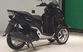 YAMAHA TRICITY 125