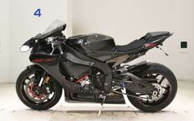 YAMAHA YZF-R1 2016