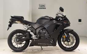 HONDA CBR600RR 2024 PC40