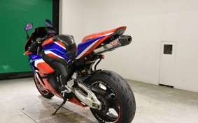 HONDA CBR1000RR 2005 SC57