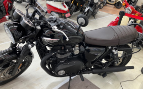 TRIUMPH  TRIUMPH  BONNEVILLE T120 BLACK  2020 DAD75H