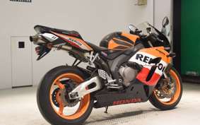 HONDA CBR1000RR 2005 SC57