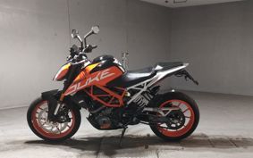 KTM 390 DUKE 2017 JPJ40