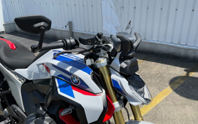 BMW R1300R 2025 0M51