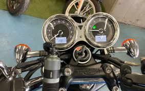 TRIUMPH BONNEVILLE T100 2017 DAD70G