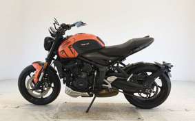 TRIUMPH TRIDENT 660 2023